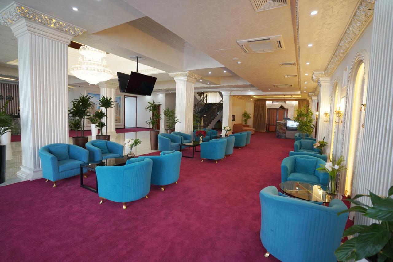 Aura Hotel Tasken Kültér fotó